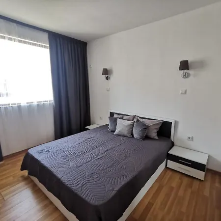 One-bedroom In * פומורי
